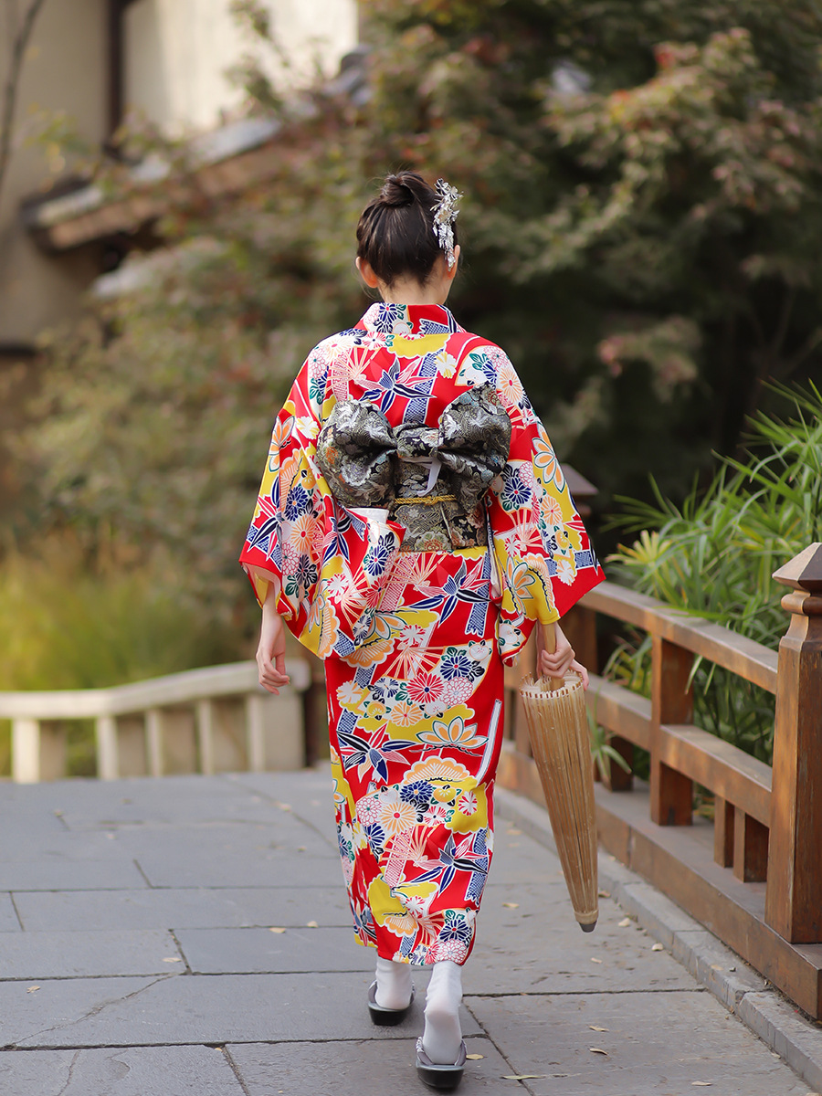 Japanese Women Formal Wear - Женское японское традиционное кимоно, красное, модифицированное,