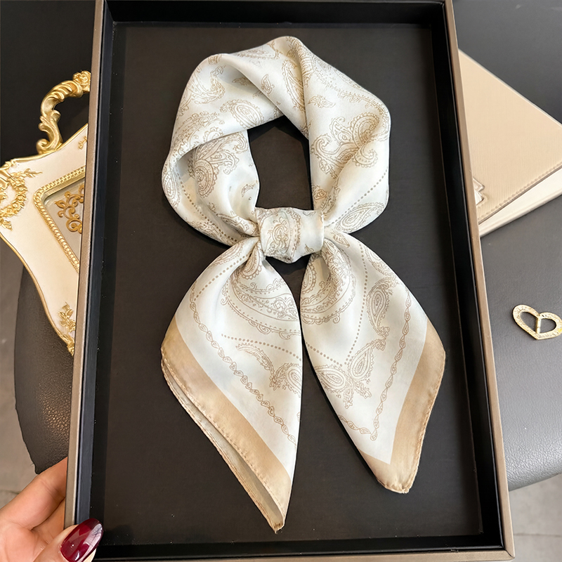 Scarf Silk Neck - Винтажный бежевый квадратный платок с узором