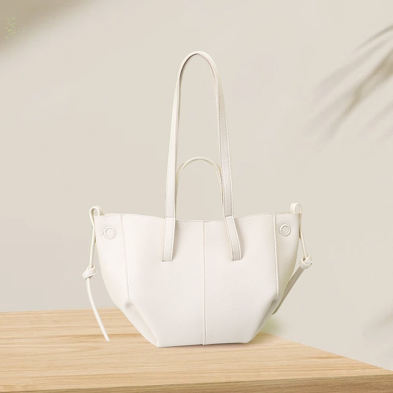 Коричневая сумка-тоут с дизайн – обзор и цена Shoulder Bag Structured