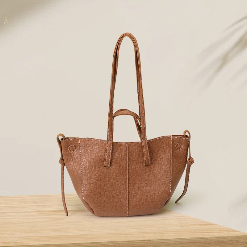 Коричневая сумка-тоут с дизайн – обзор и цена Shoulder Bag Structured