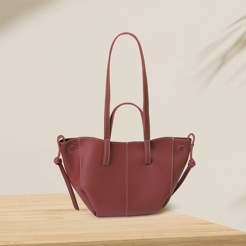 Коричневая сумка-тоут с дизайн – обзор и цена Shoulder Bag Structured