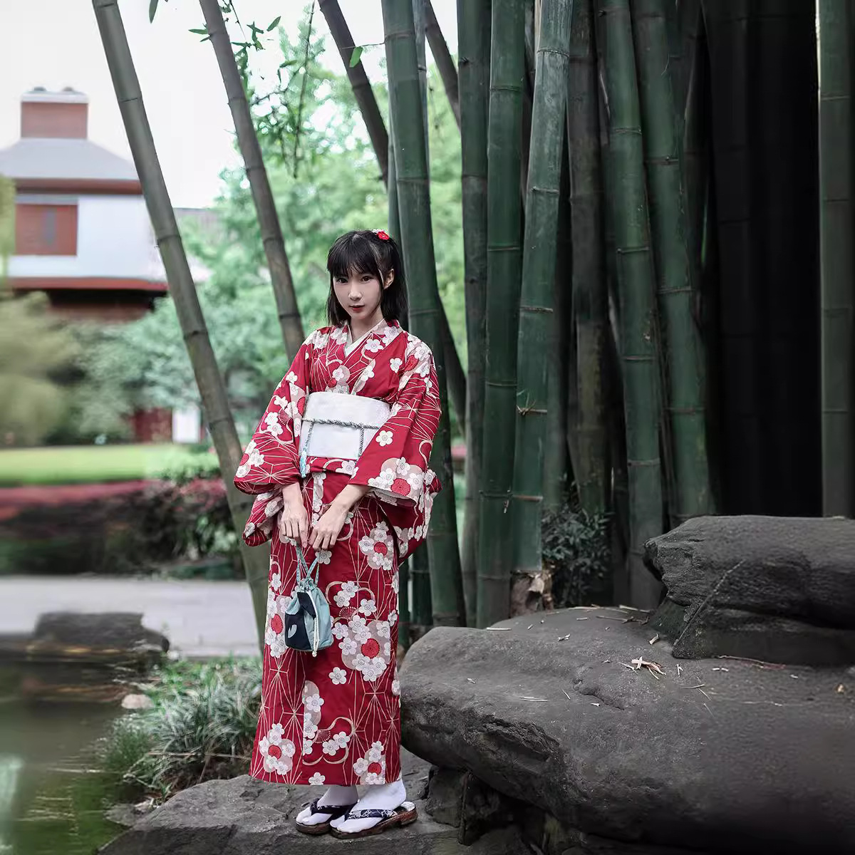 Красное японское кимоно-юката  – обзор и цена Japanese Women Formal Wear