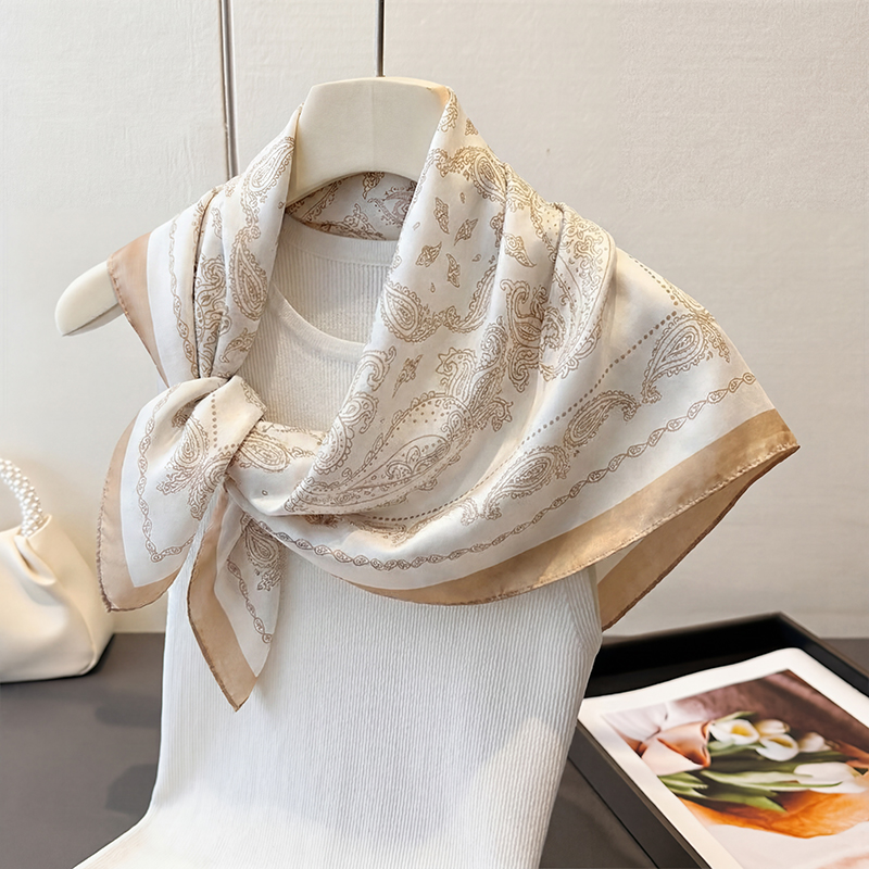 Винтажный бежевый квадратный п – обзор и цена Scarf Silk Neck
