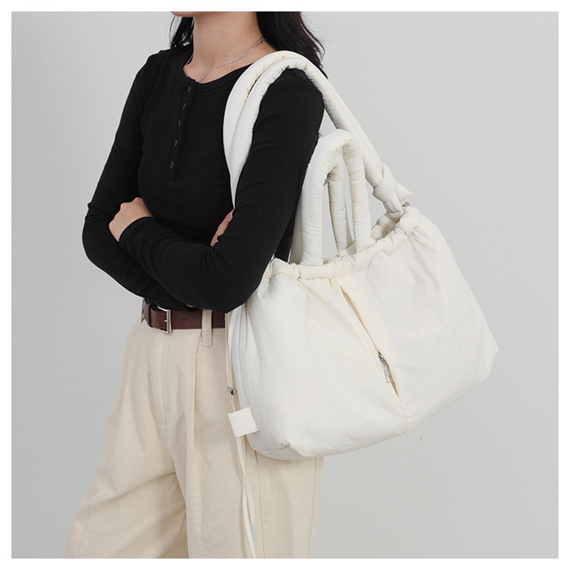 Новая женская сумка, стеганая  – обзор и цена Shoulder Bag Structured